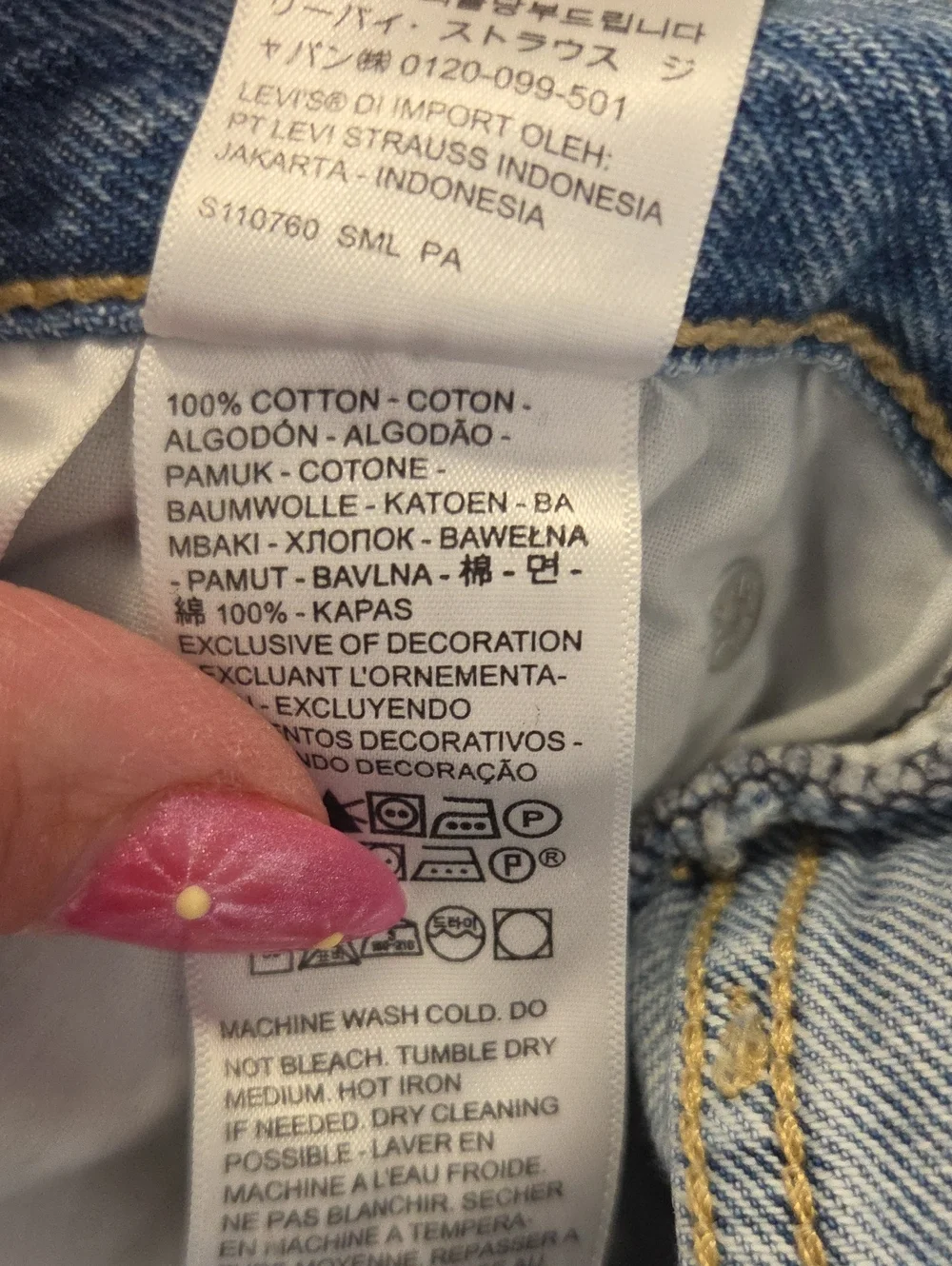 Levis questions leave